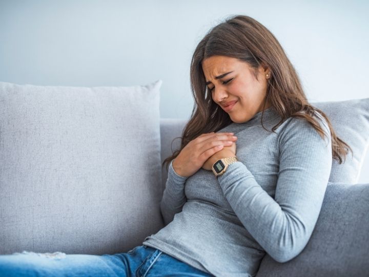 Làm thế nào để phân biệt giữa các nguyên nhân gây đau cổ và khó thở?
